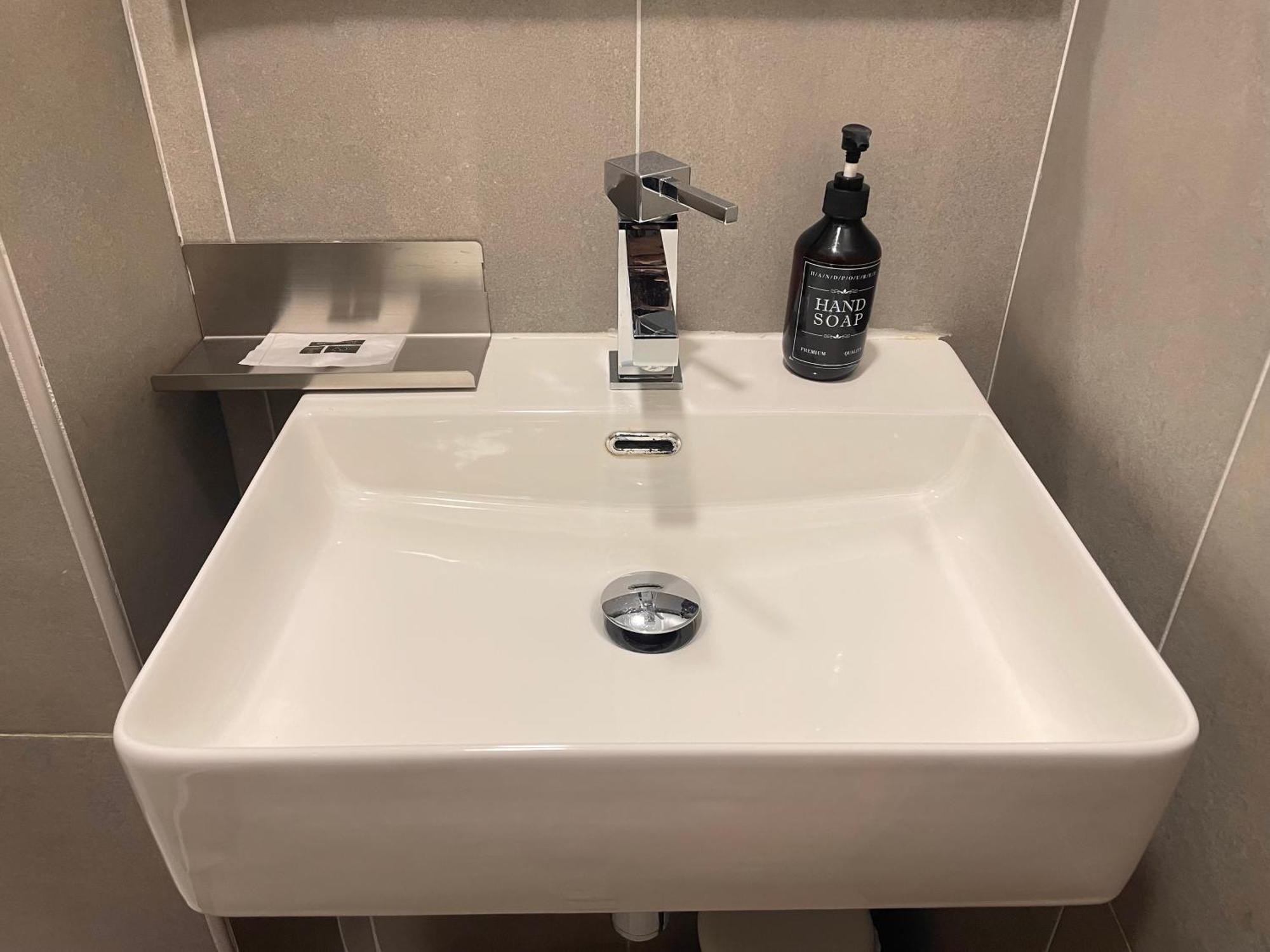 The Room 15 — Photos 1